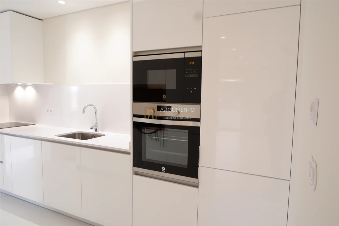 Apartamento T3 para Venda em Lordelo do Ouro e Massarelos Foto 27