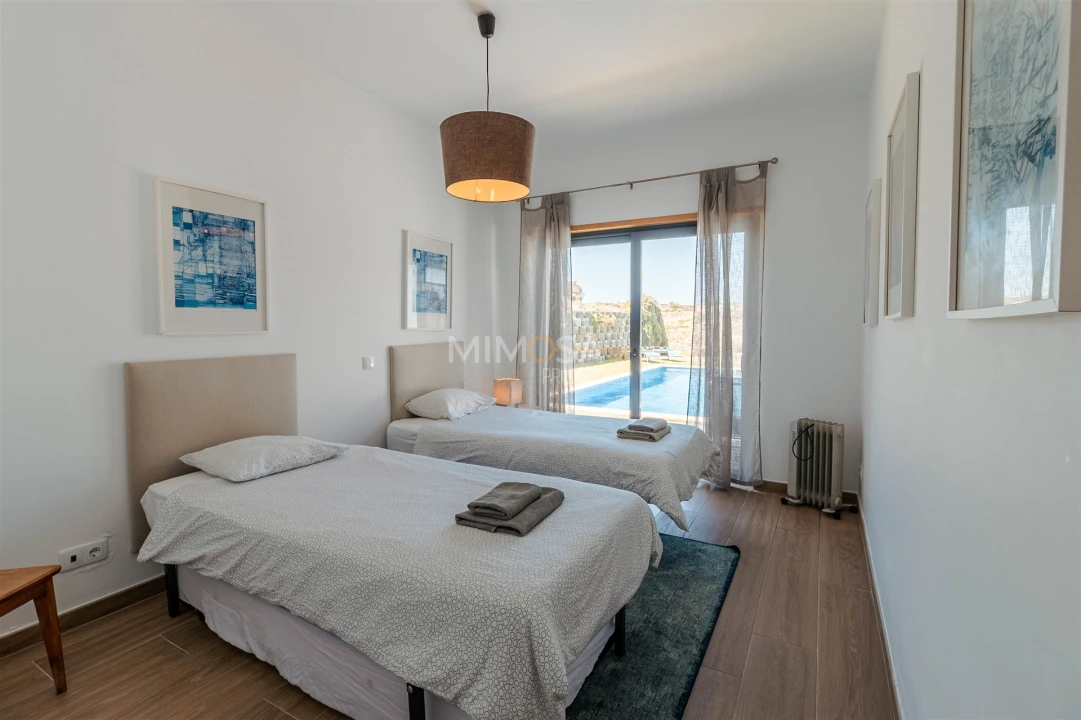 Moradia T3 para Venda em Bordeira Foto 22