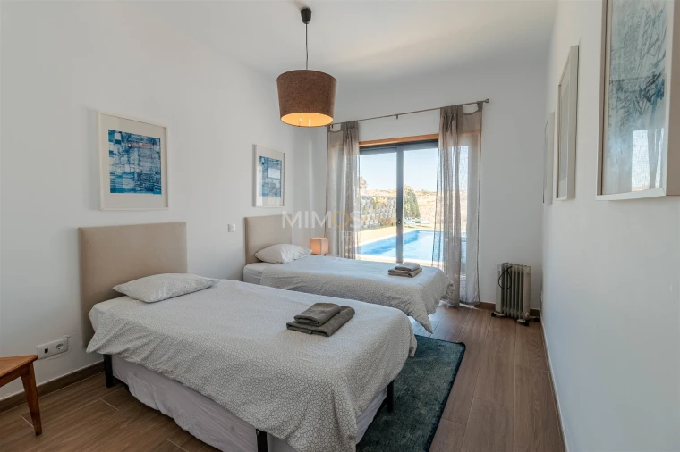 Moradia T3 para Venda em Bordeira Foto 22