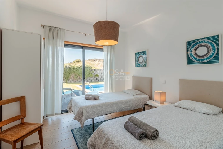 Moradia T3 para Venda em Bordeira Foto 16