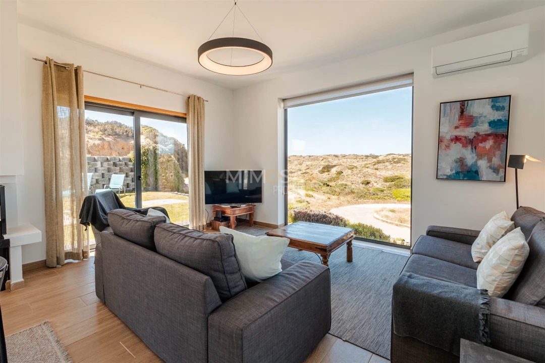 Moradia T3 para Venda em Bordeira Foto 6