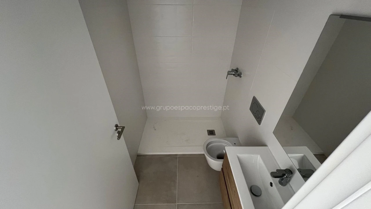 Apartamento T4 para Venda em Tavira (Santa Maria e Santiago) Foto 12