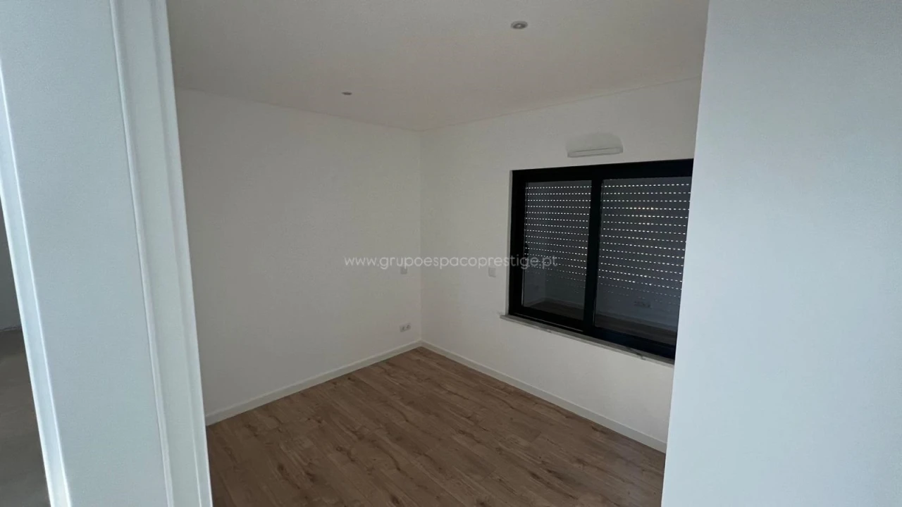 Apartamento T4 para Venda em Tavira (Santa Maria e Santiago) Foto 32