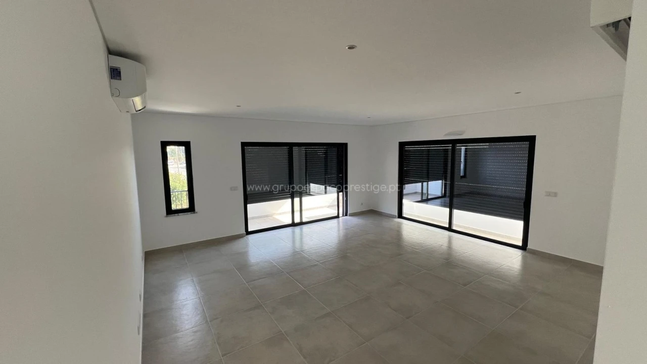 Apartamento T4 para Venda em Tavira (Santa Maria e Santiago) Foto 30