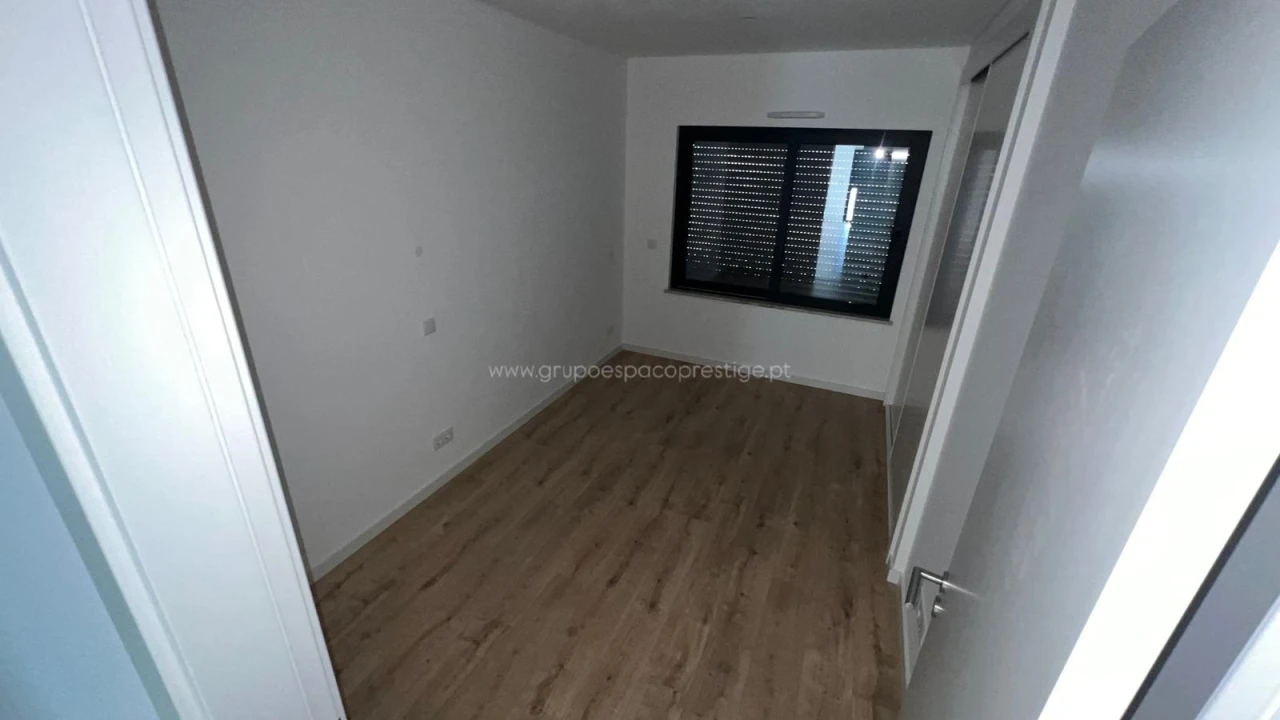 Apartamento T4 para Venda em Tavira (Santa Maria e Santiago) Foto 13