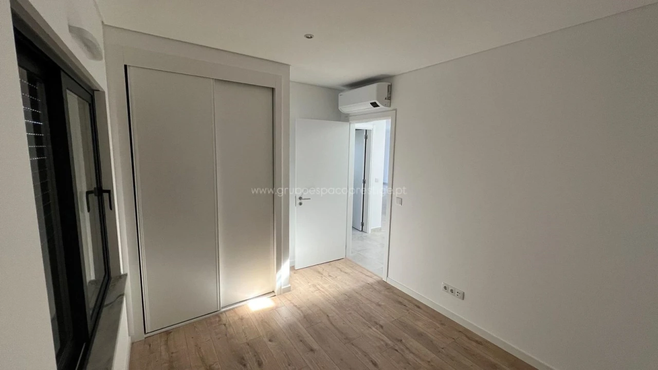 Apartamento T4 para Venda em Tavira (Santa Maria e Santiago) Foto 25