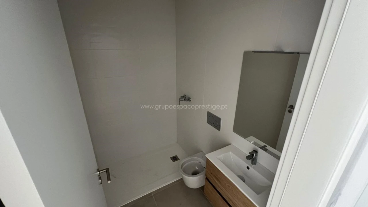 Apartamento T4 para Venda em Tavira (Santa Maria e Santiago) Foto 9