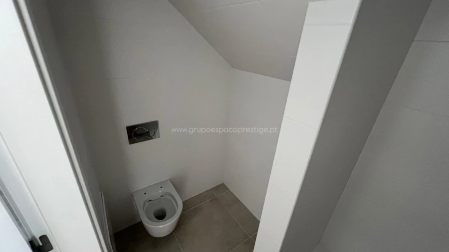 Apartamento T4 para Venda em Tavira (Santa Maria e Santiago) Foto 18