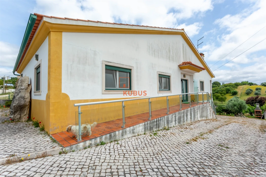 Moradia T3 para Venda em Brogueira, Parceiros de Igreja e Alcorochel Foto 38