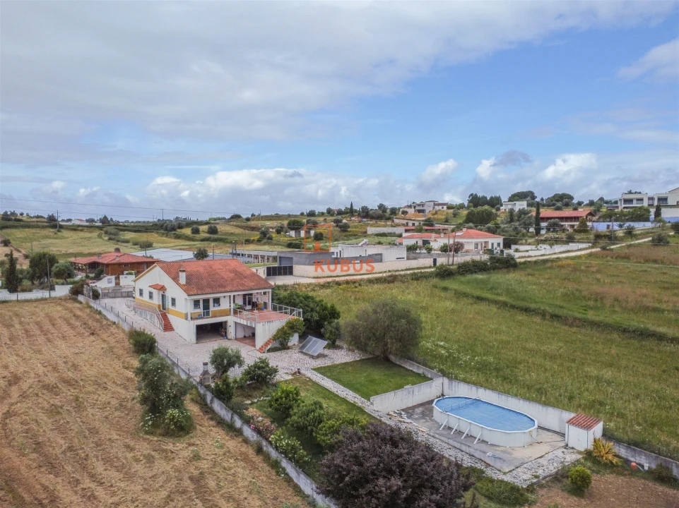 Moradia T3 para Venda em Brogueira, Parceiros de Igreja e Alcorochel Foto 41