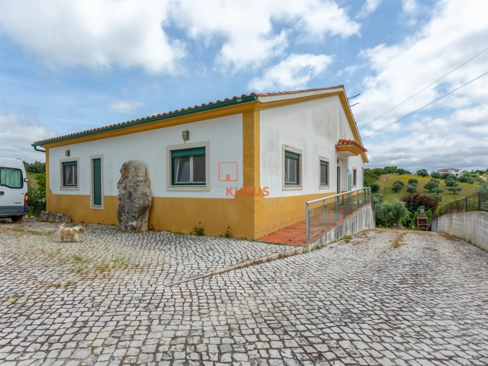 Moradia T3 para Venda em Brogueira, Parceiros de Igreja e Alcorochel Foto 2
