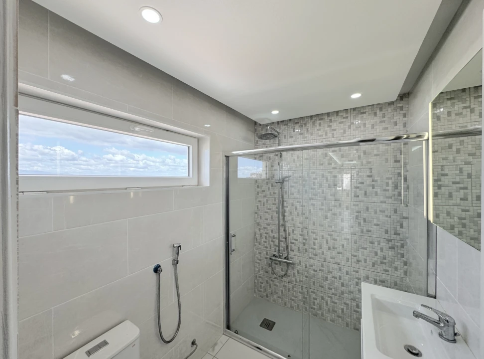 Apartamento T2 para Venda em Portimão Foto 16