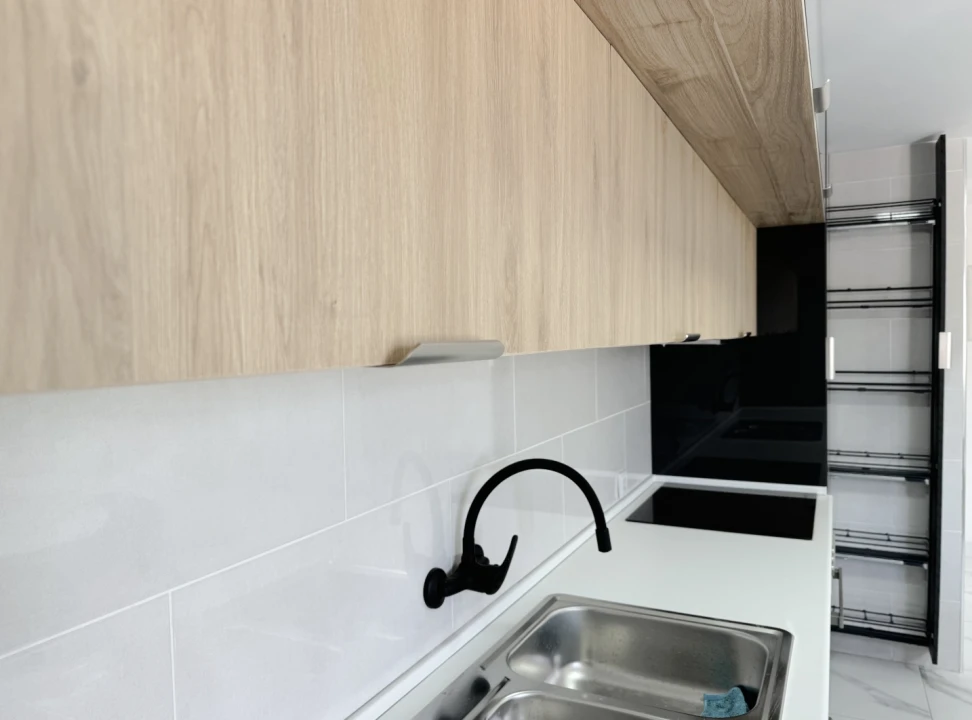 Apartamento T2 para Venda em Portimão Foto 9