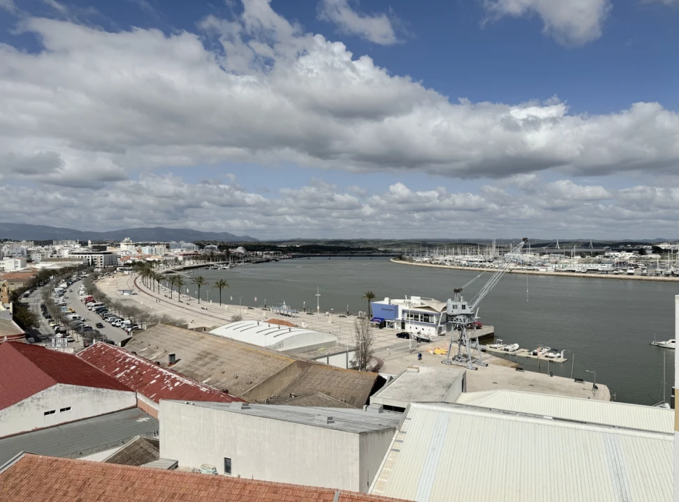 Apartamento T2 para Venda em Portimão Foto 17