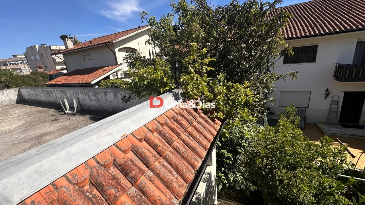 Moradia T6 para Venda em Gondomar (São Cosme), Valbom e Jovim Foto 21