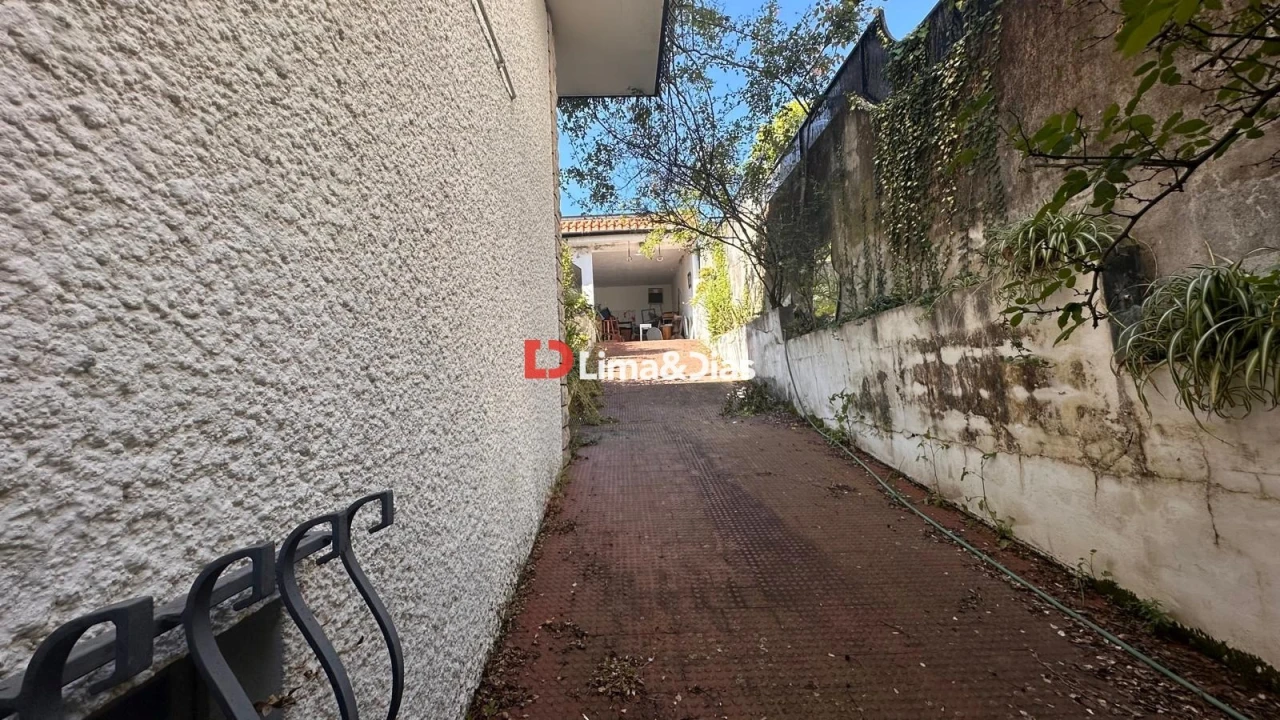 Moradia T6 para Venda em Gondomar (São Cosme), Valbom e Jovim Foto 26