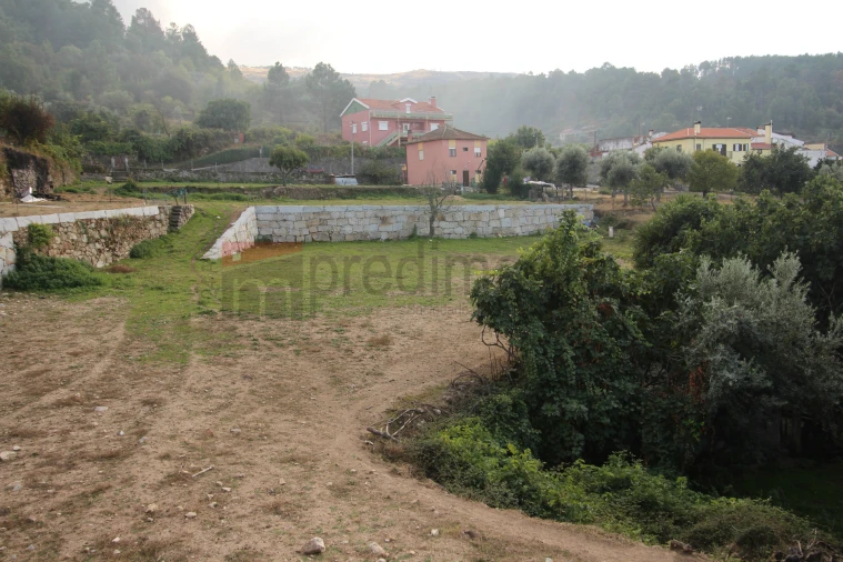 Terreno para Venda em São Paio Foto 7