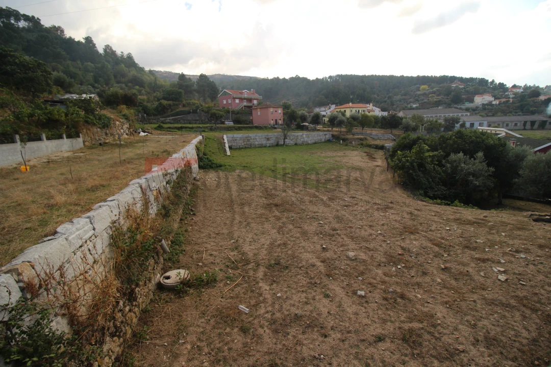 Terreno para Venda em São Paio Foto 5