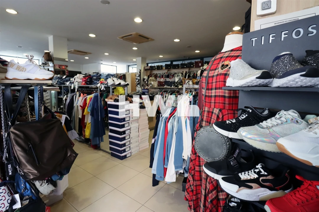 Loja para Venda em Machico Foto 5