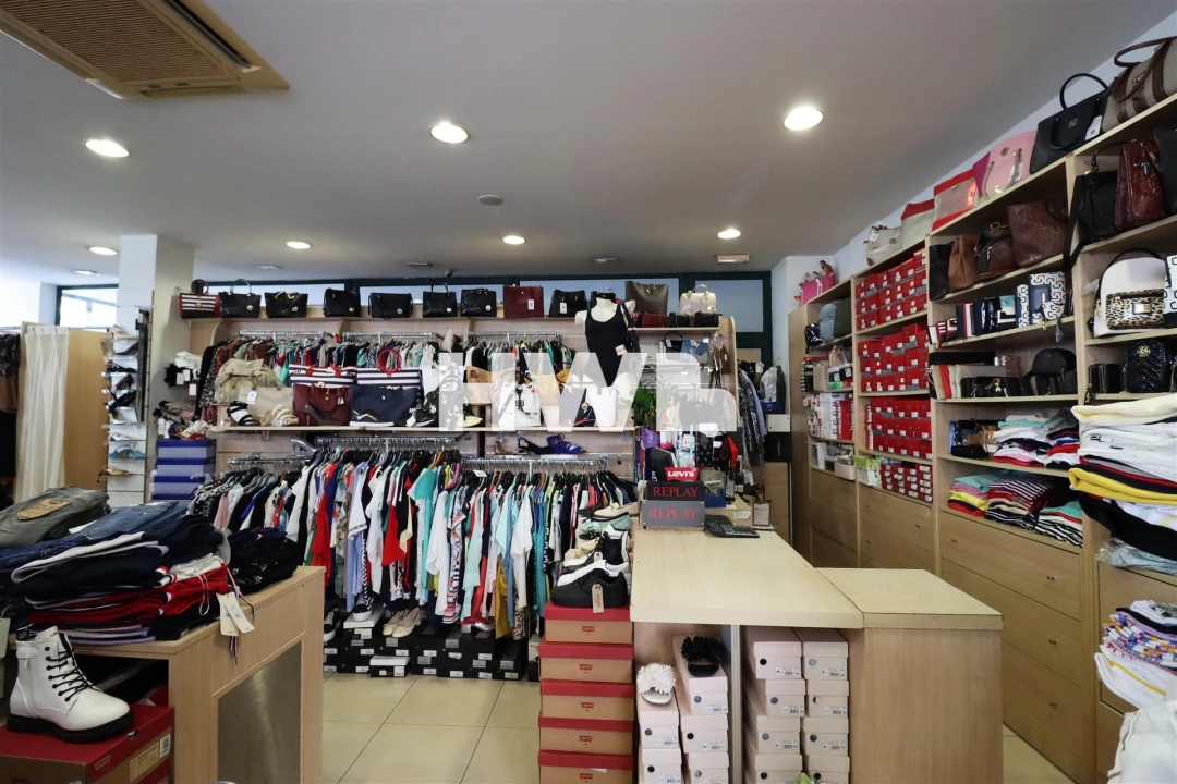 Loja para Venda em Machico Foto 3