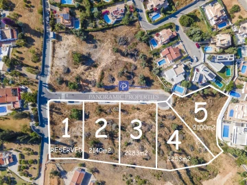 Terreno para Venda em Estômbar e Parchal