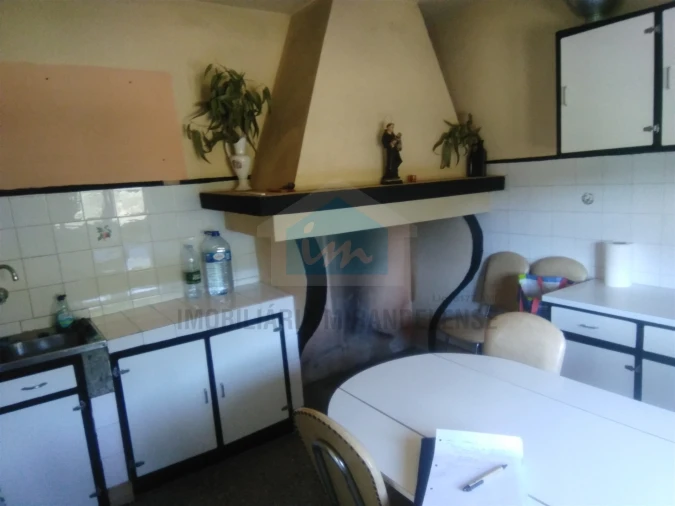 Moradia T3 para Venda em Candoso e Carvalho de Egas Foto 6