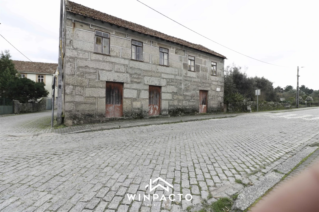 Moradia T3 para Venda em Lapa do Lobo Foto 1
