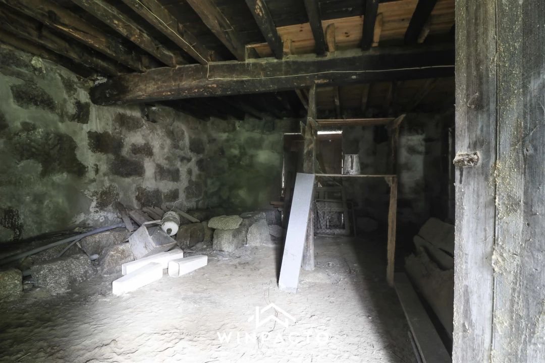 Moradia T3 para Venda em Lapa do Lobo Foto 32