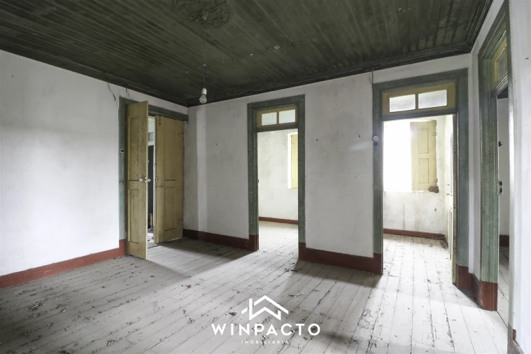 Moradia T3 para Venda em Lapa do Lobo Foto 6