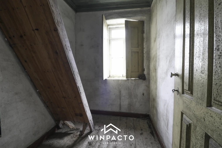 Moradia T3 para Venda em Lapa do Lobo Foto 26