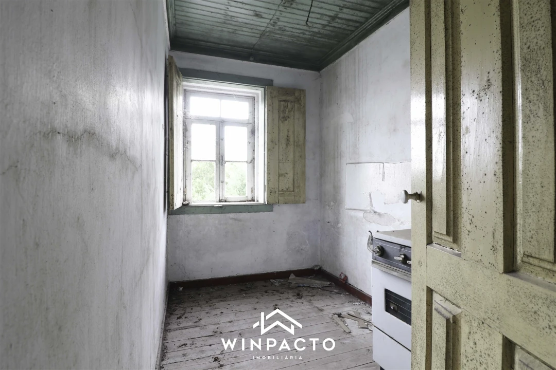 Moradia T3 para Venda em Lapa do Lobo Foto 29