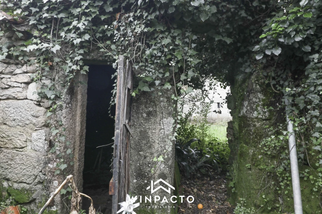 Moradia T3 para Venda em Lapa do Lobo Foto 11