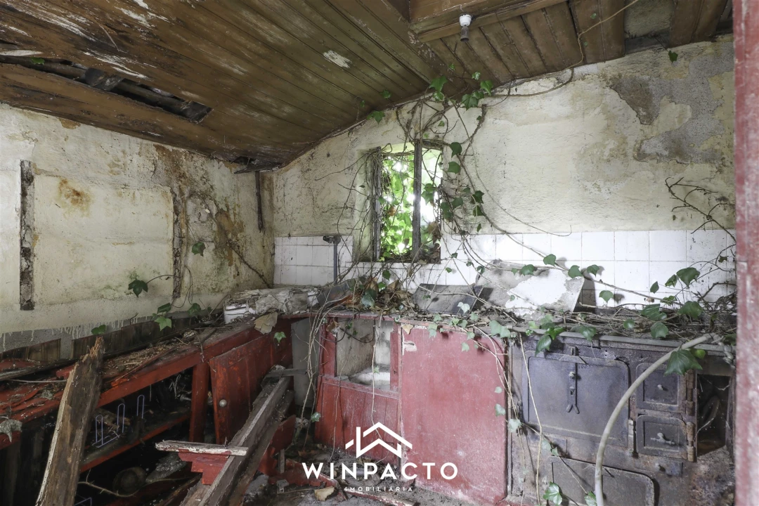 Moradia T3 para Venda em Lapa do Lobo Foto 18