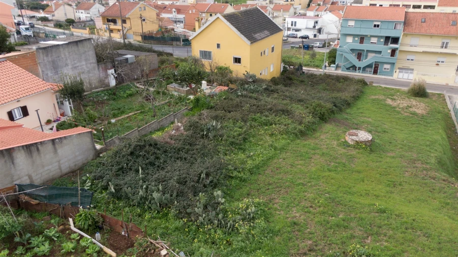 Terreno para Venda em Casal de Cambra Foto 9