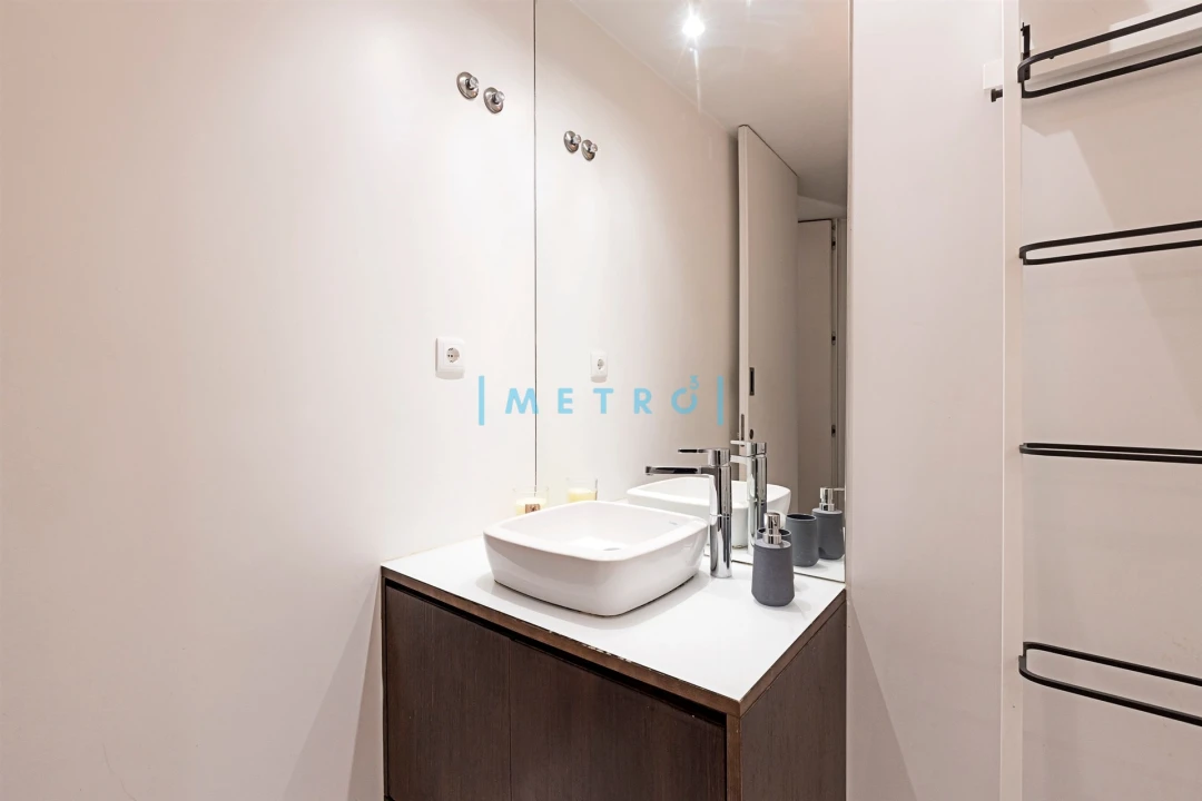 Moradia T5 para Venda em Cedofeita, Santo Ildefonso, Sé, Miragaia, São Nicolau e Vitória Foto 47