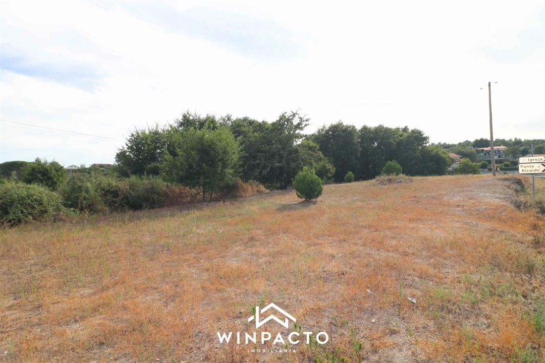 Terreno para Venda em Senhorim Foto 2