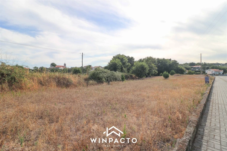 Terreno para Venda em Senhorim Foto 1