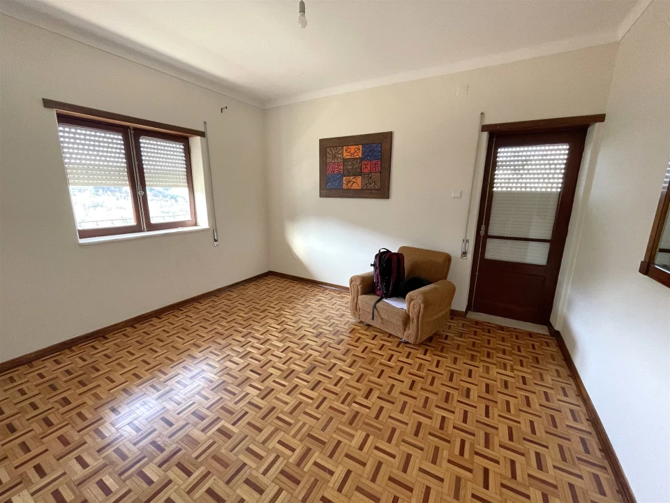 Moradia T5 para Venda em Aldeias e Mangualde da Serra Foto 23