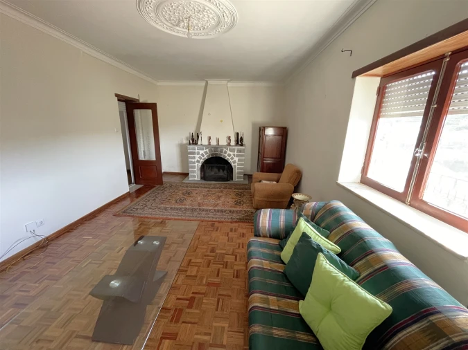 Moradia T5 para Venda em Aldeias e Mangualde da Serra Foto 21