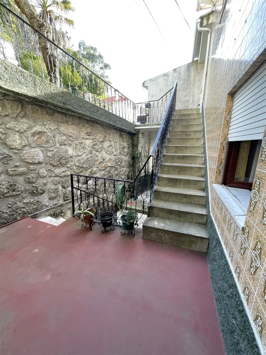 Moradia T5 para Venda em Aldeias e Mangualde da Serra Foto 5