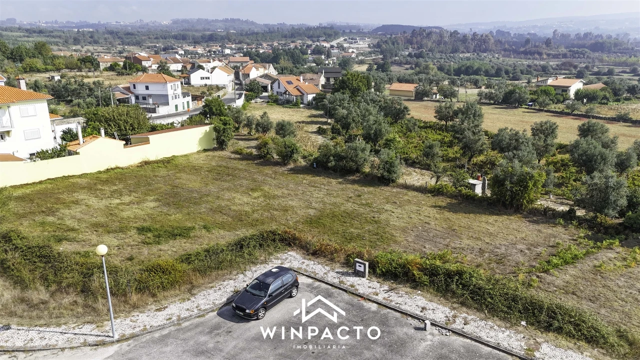 Terreno para Venda em Espinho Foto 8