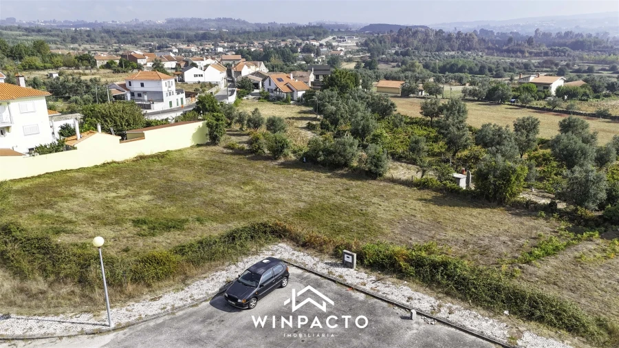 Terreno para Venda em Espinho Foto 8