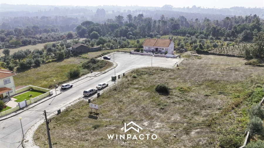 Terreno para Venda em Espinho Foto 11