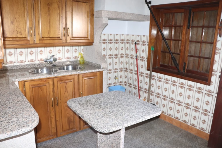 Moradia T6 para Venda em Freamunde Foto 6