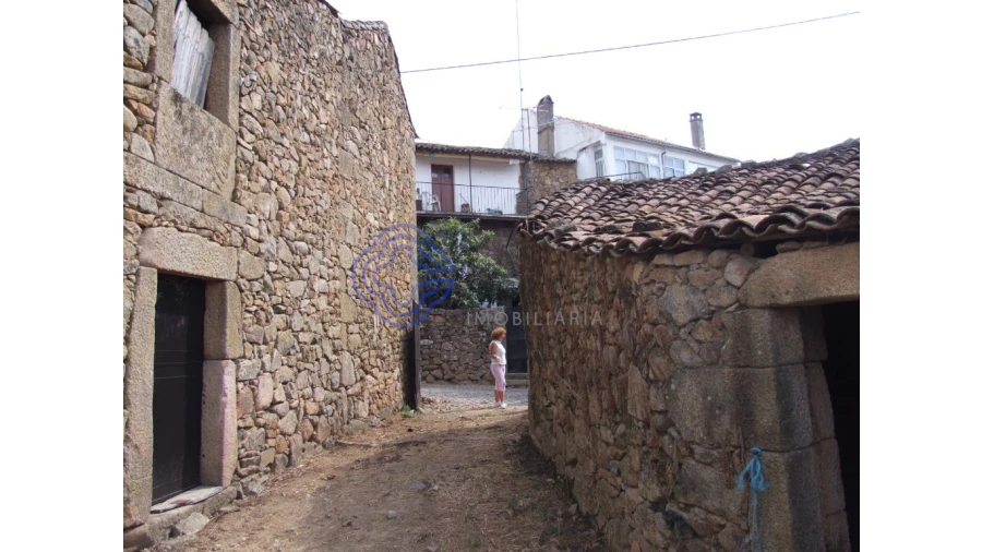 Moradia T5 para Venda em Oledo Foto 45