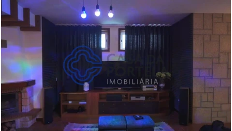 Moradia T4 para Venda em Gondomar (São Cosme), Valbom e Jovim