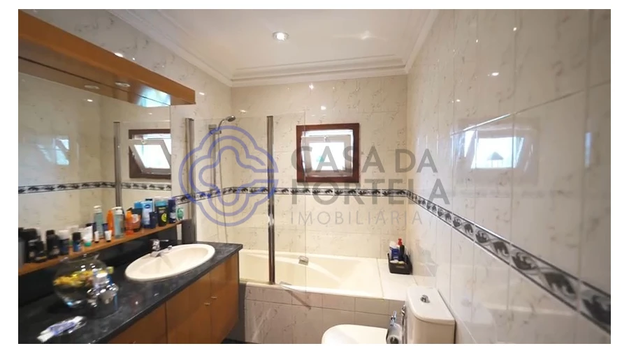 Moradia T4 para Venda em Gondomar (São Cosme), Valbom e Jovim Foto 8