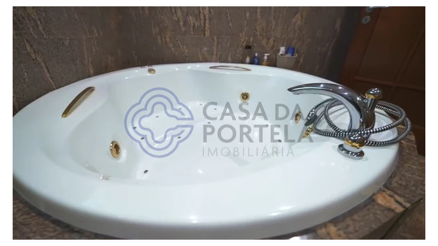 Moradia T4 para Venda em Gondomar (São Cosme), Valbom e Jovim Foto 15