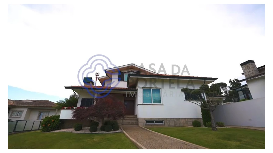 Moradia T4 para Venda em Gondomar (São Cosme), Valbom e Jovim