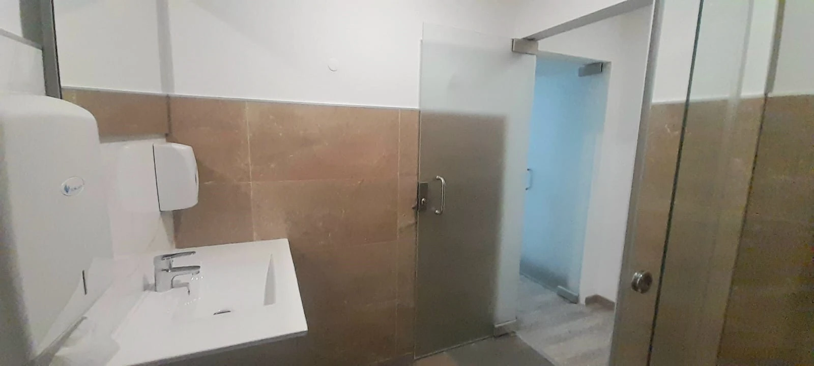 Escritório para Arrendamento em Tortosendo Foto 14